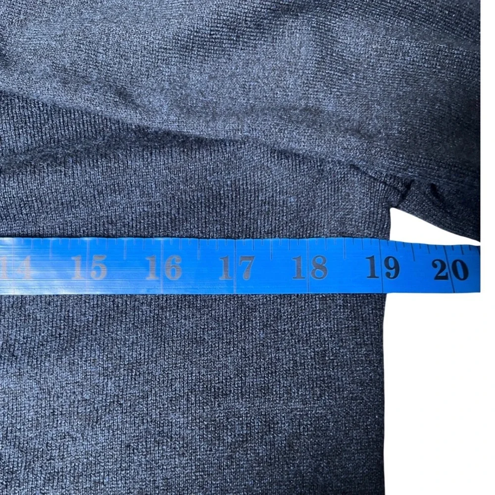Dark Navy Silk Cotton Cashmere V-Neck‎ Sweater Banana Republic Small